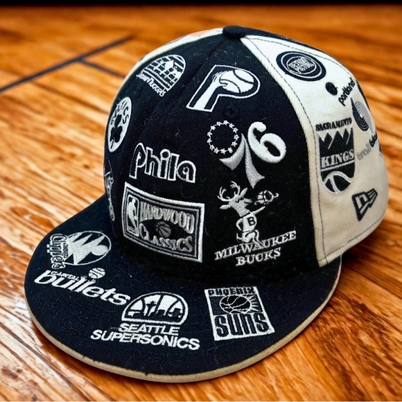 Vintage New Era Black and White Kids Logo Patch Snapback Hat - Picture 2 of 6